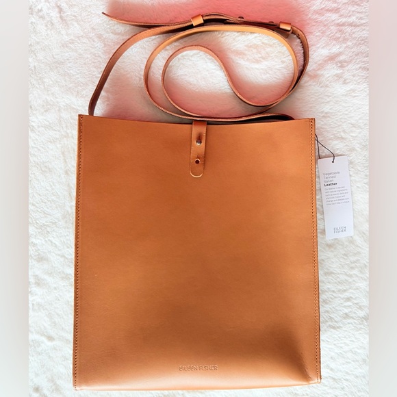 Eileen Fisher Vegetable Tanned Italian Leather Crossbody Tote Bag - Picture 4 of 15